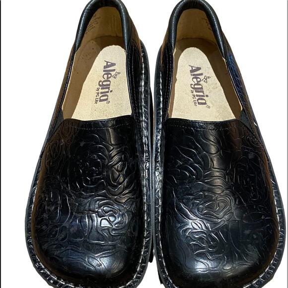 Alegria Womens Size 38 (7) Black Tooled Leather Slip On Shoes - Picture 1 of 9